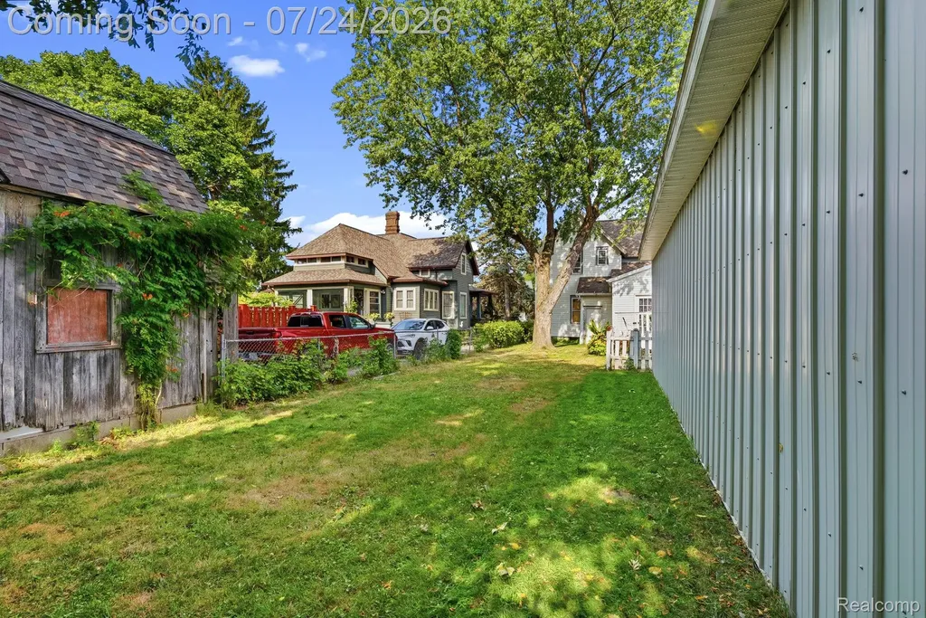 205 N Mackinaw Street Durand City MI 48429
