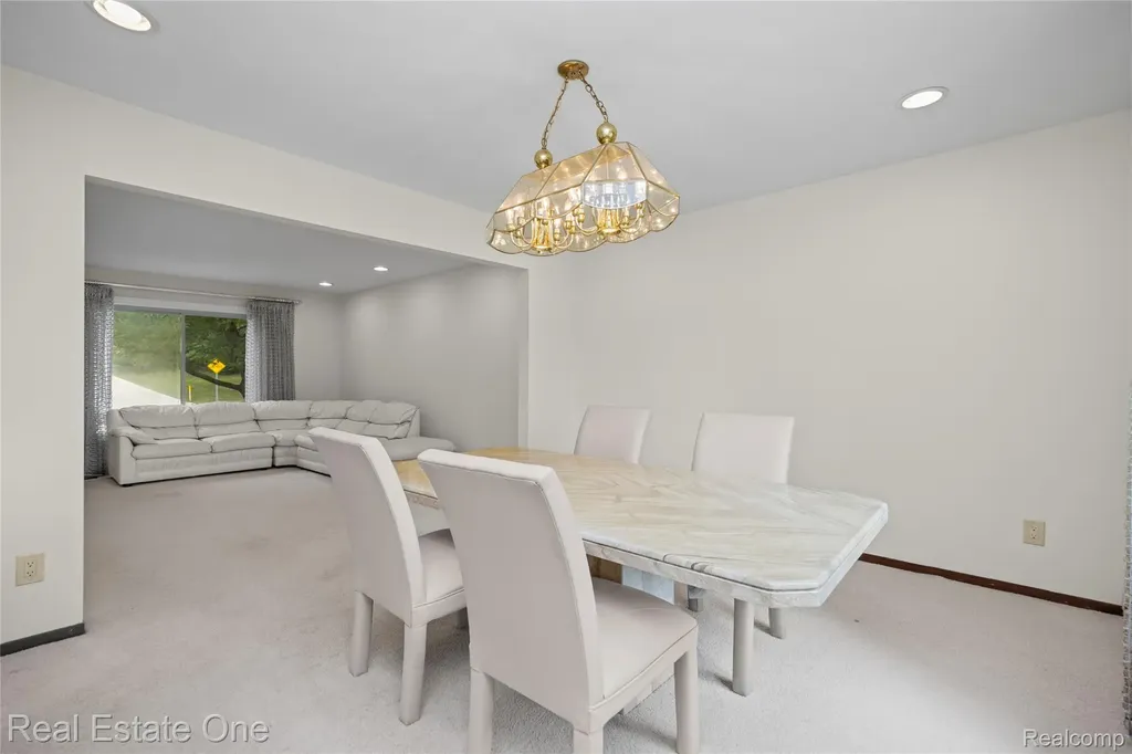 33615 Heritage Hills Drive Farmington Hills City MI 48331