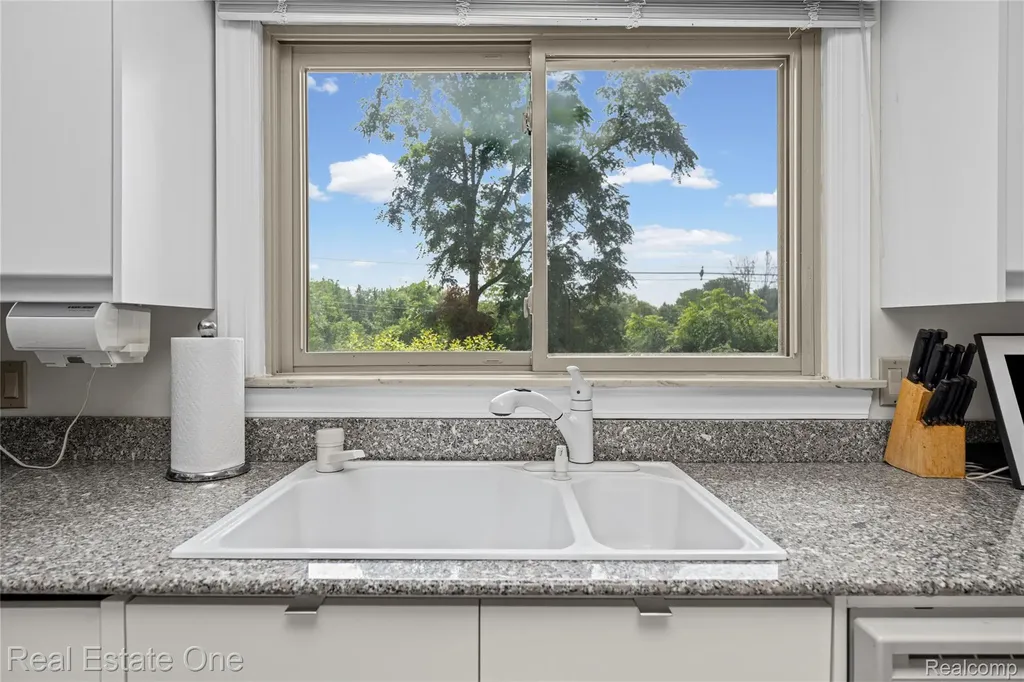 33615 Heritage Hills Drive Farmington Hills City MI 48331