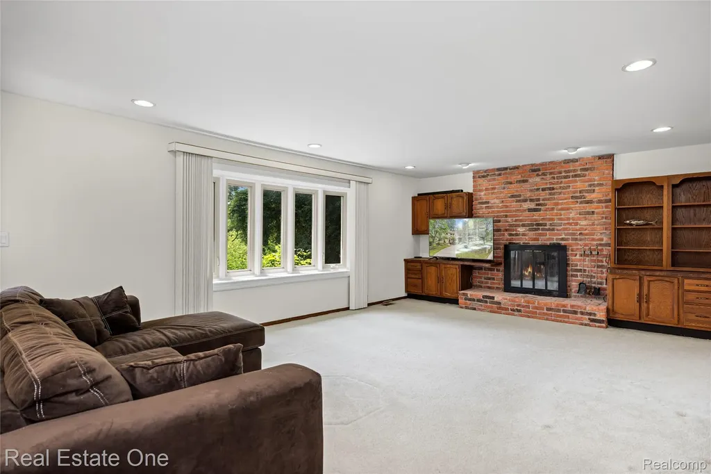 33615 Heritage Hills Drive Farmington Hills City MI 48331
