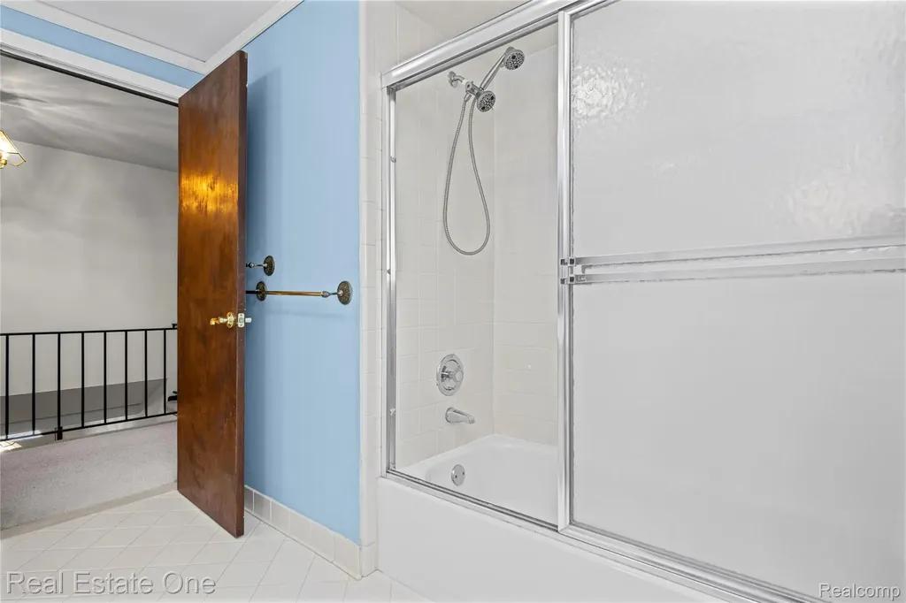 33615 Heritage Hills Drive Farmington Hills City MI 48331