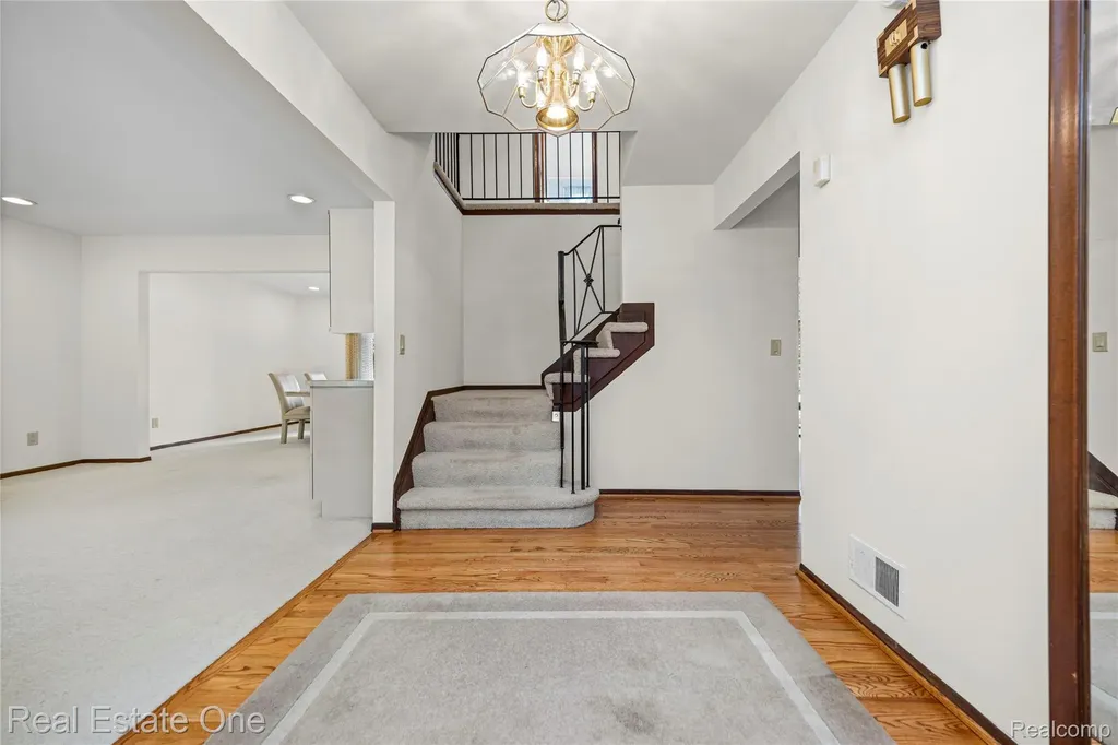 33615 Heritage Hills Drive Farmington Hills City MI 48331