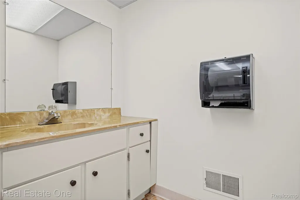 33615 Heritage Hills Drive Farmington Hills City MI 48331