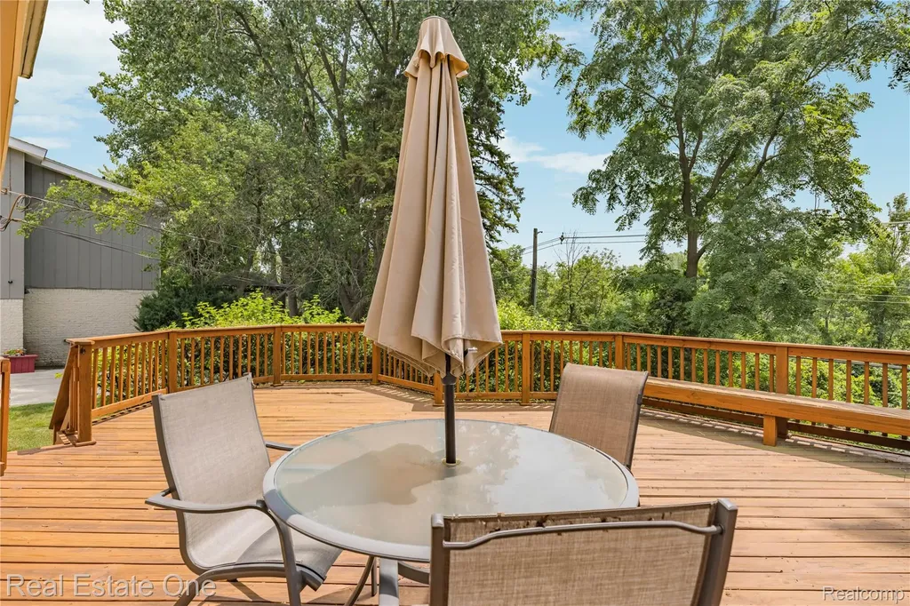 33615 Heritage Hills Drive Farmington Hills City MI 48331