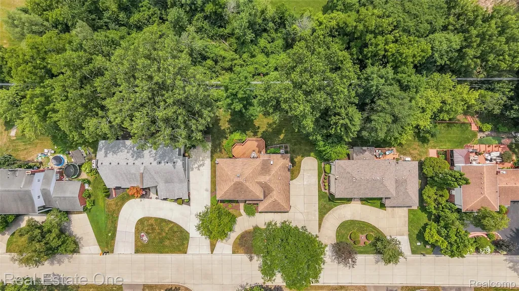 33615 Heritage Hills Drive Farmington Hills City MI 48331