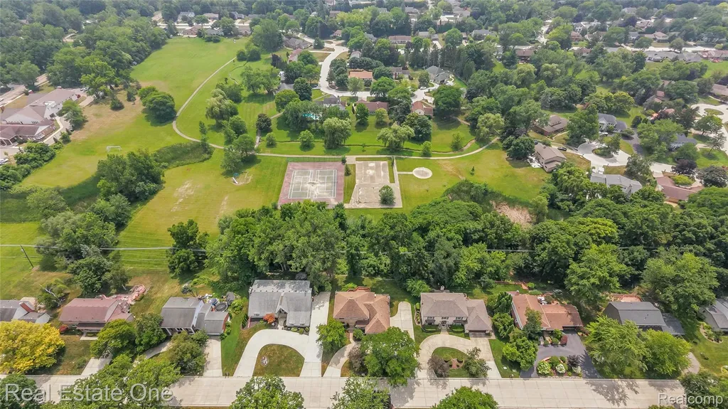 33615 Heritage Hills Drive Farmington Hills City MI 48331