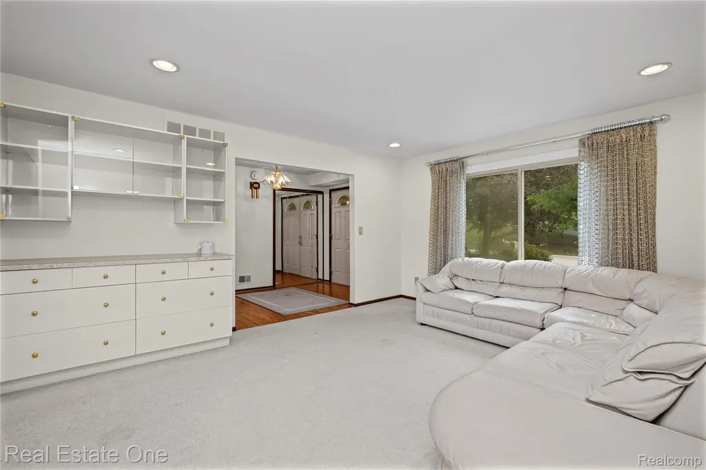 33615 Heritage Hills Drive Farmington Hills City MI 48331