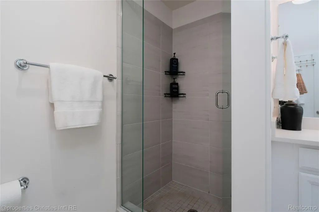 2882 Hardwick Road Ann Arbor City MI 48105