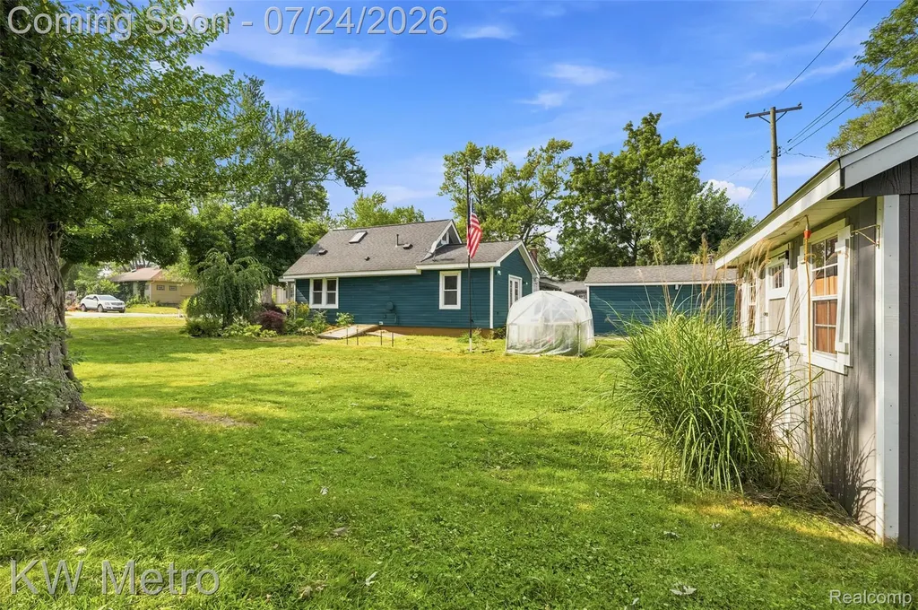 30768 Brentwood Street Southfield City MI 48076
