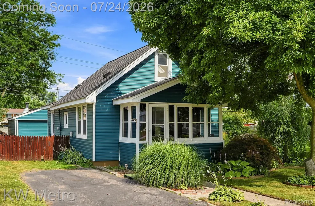 30768 Brentwood Street Southfield City MI 48076
