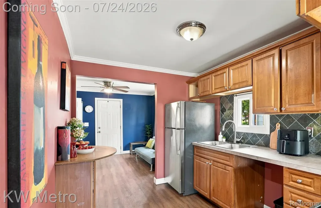 30768 Brentwood Street Southfield City MI 48076