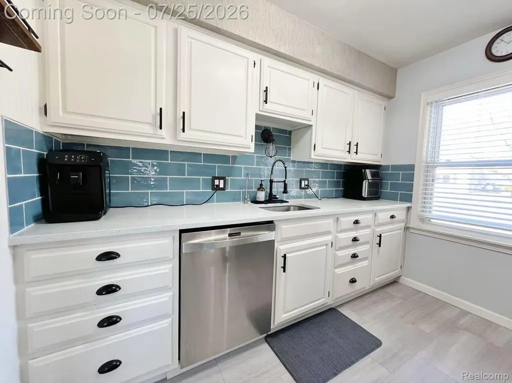 3303 Chester Road Royal Oak City MI 48073