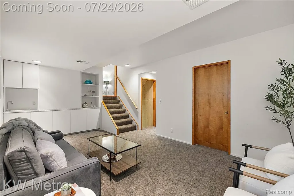 2804 Rhineberry Road Rochester Hills City MI 48309