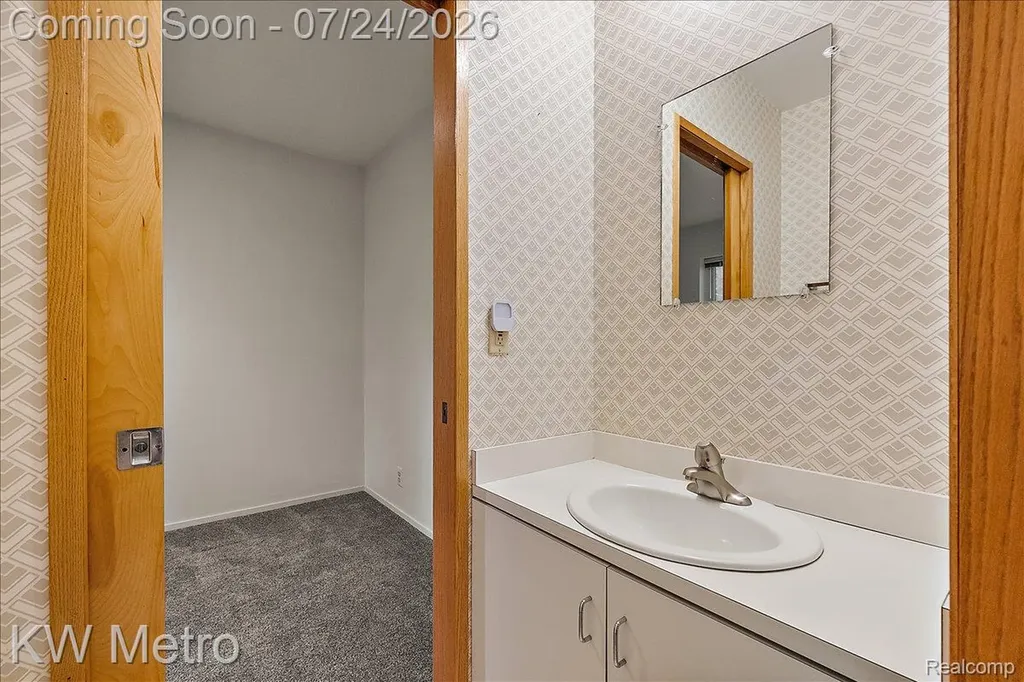 2804 Rhineberry Road Rochester Hills City MI 48309