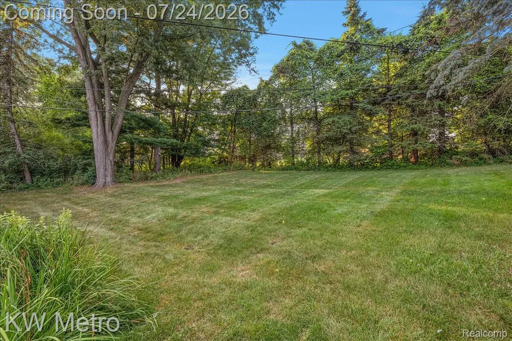 2804 Rhineberry Road Rochester Hills City MI 48309