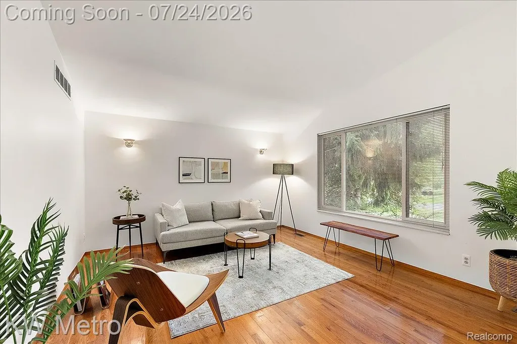 2804 Rhineberry Road Rochester Hills City MI 48309