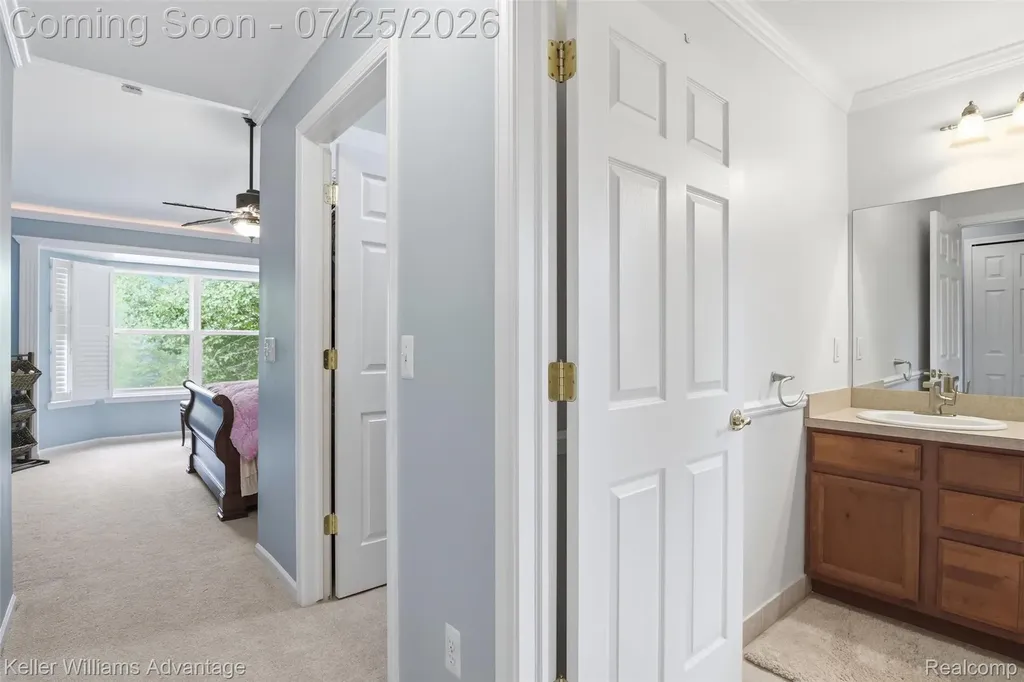 49457 N Glacier Northville Township MI 48168