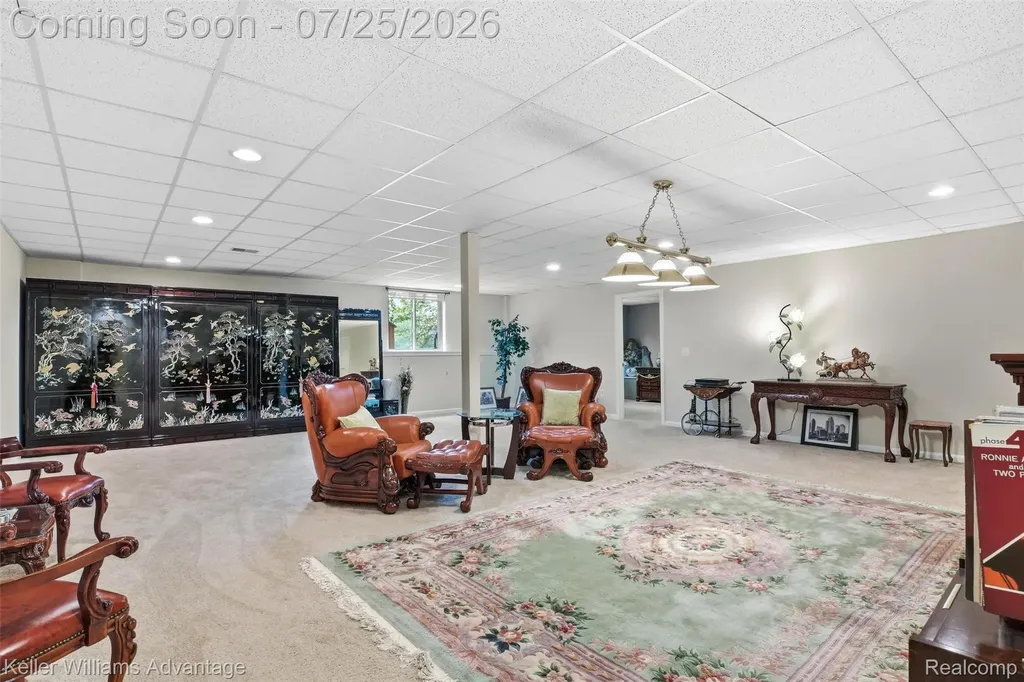 49457 N Glacier Northville Township MI 48168