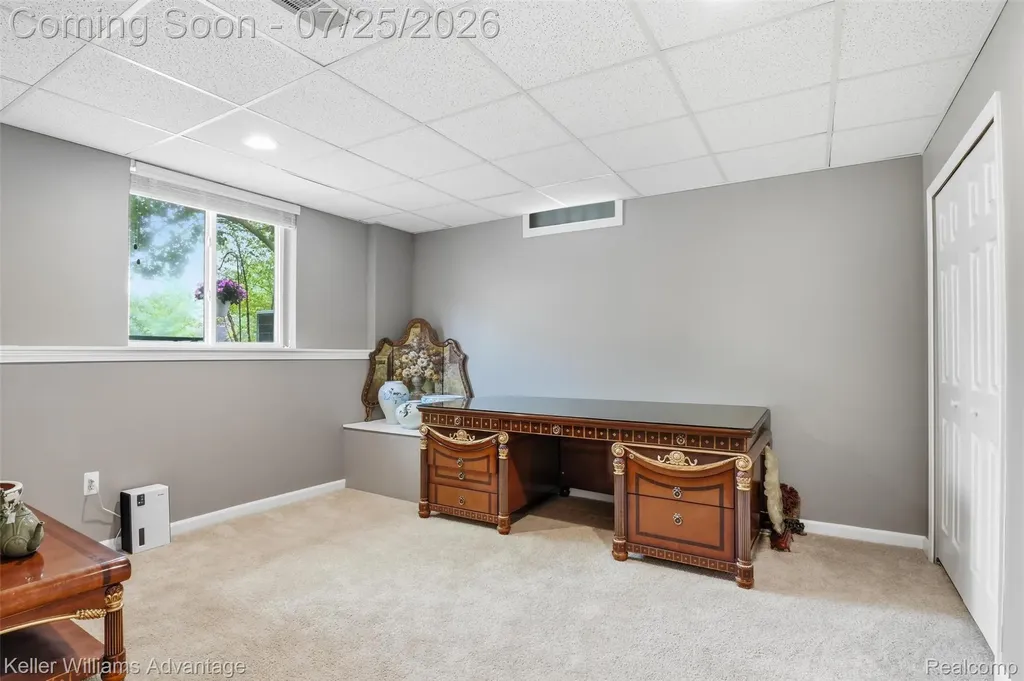 49457 N Glacier Northville Township MI 48168