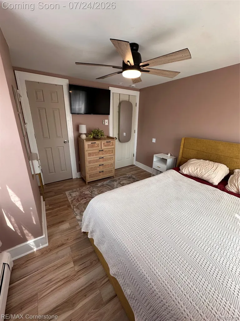 4040 Longtin Avenue Lincoln Park City MI 48146