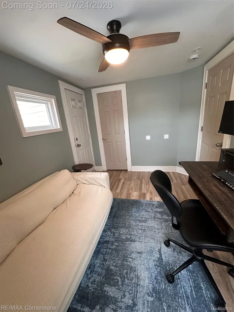 4040 Longtin Avenue Lincoln Park City MI 48146