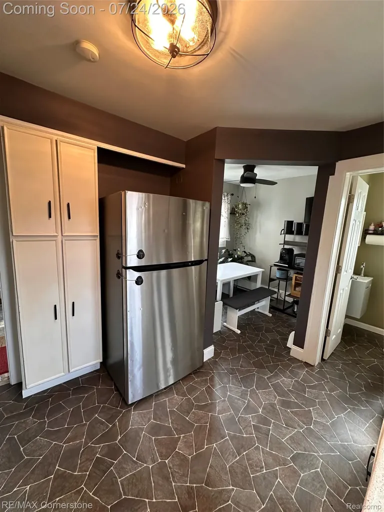 4040 Longtin Avenue Lincoln Park City MI 48146