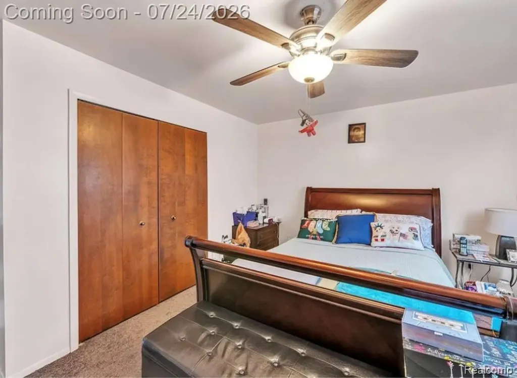 15220 Garfield Redford Charter Township MI 48239