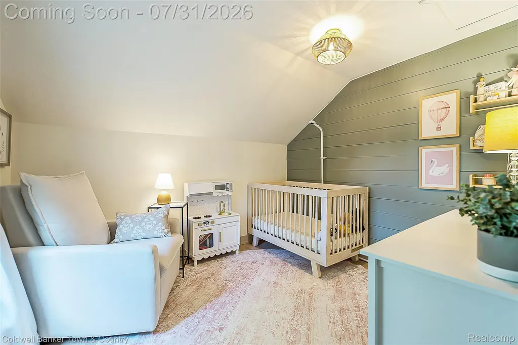 416 W Washington Street Howell City MI 48843