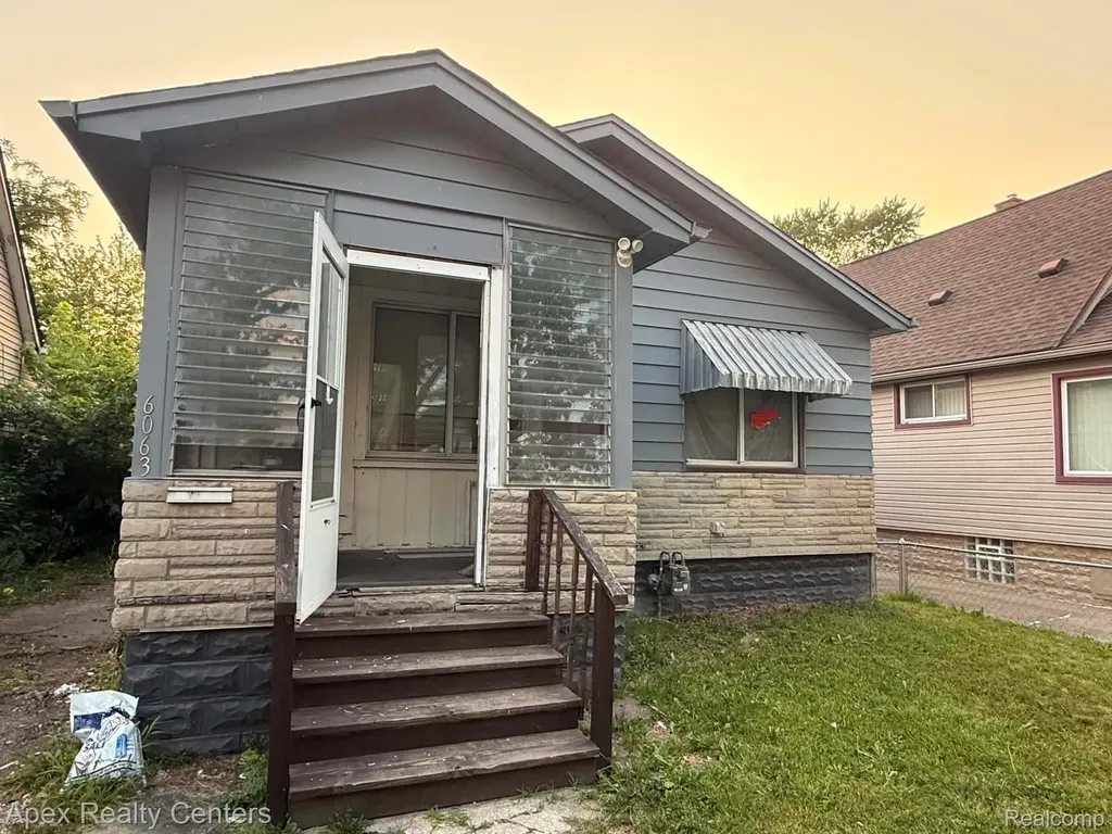 6063 Auburn Street Detroit City MI 48228