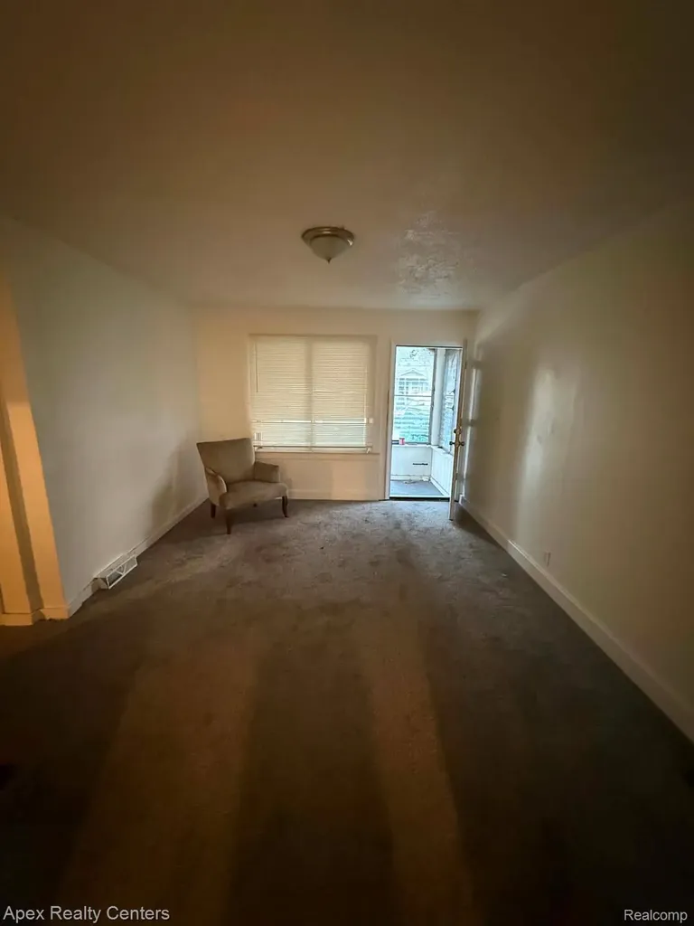 6063 Auburn Street Detroit City MI 48228