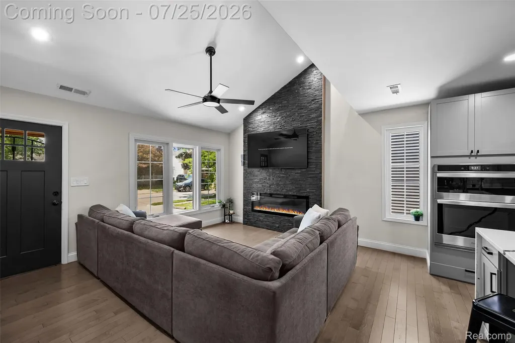 1826 Morris Avenue Lincoln Park City MI 48146