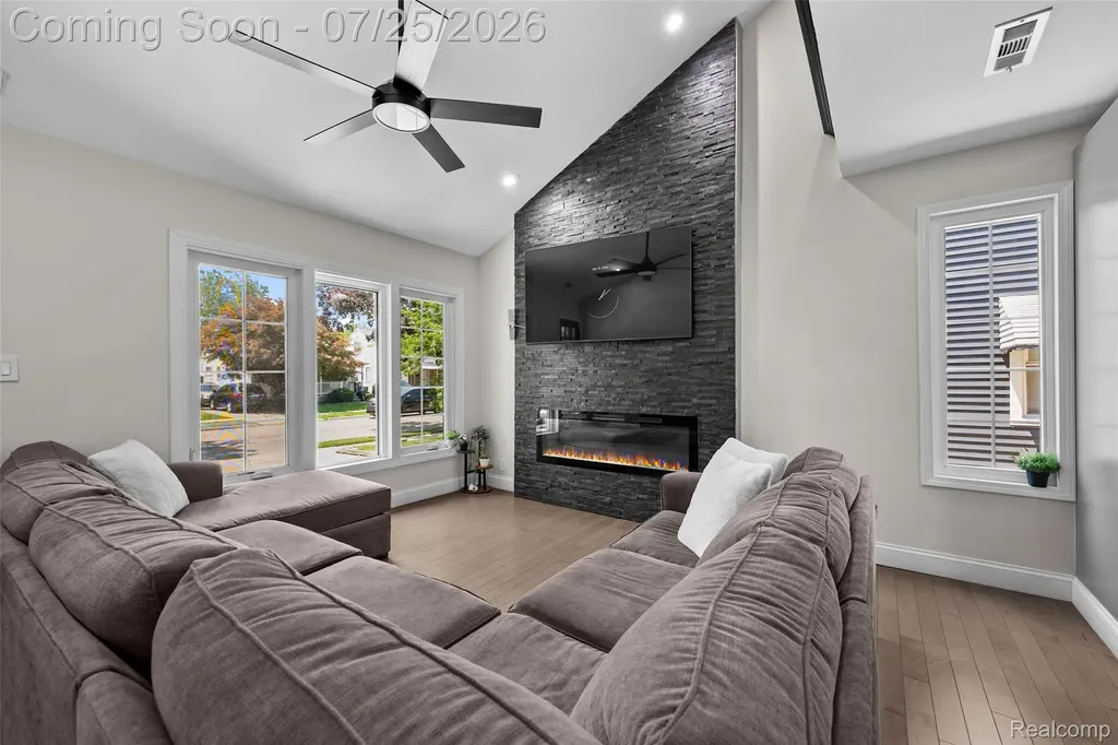 1826 Morris Avenue Lincoln Park City MI 48146