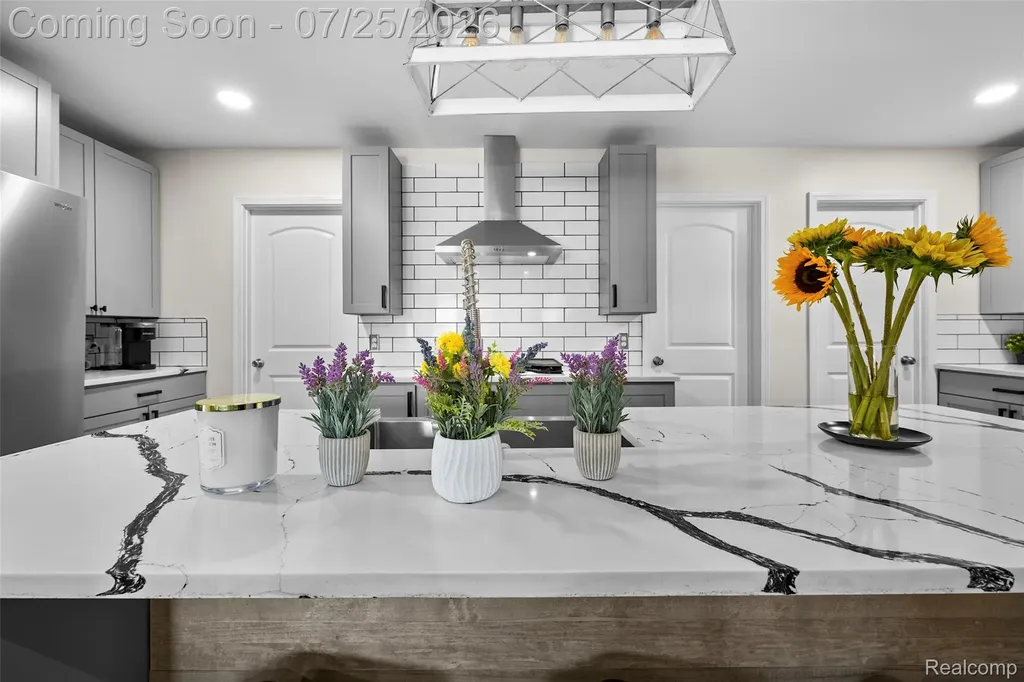1826 Morris Avenue Lincoln Park City MI 48146
