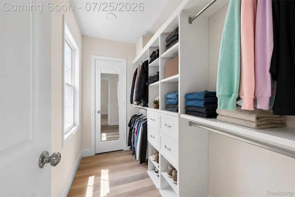 1826 Morris Avenue Lincoln Park City MI 48146