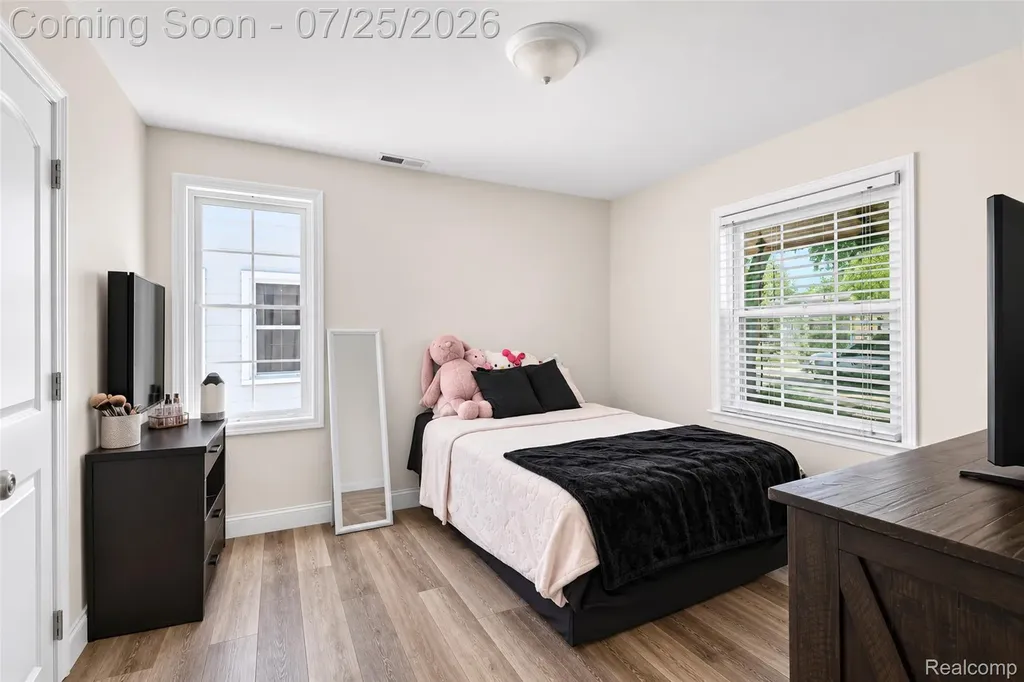 1826 Morris Avenue Lincoln Park City MI 48146