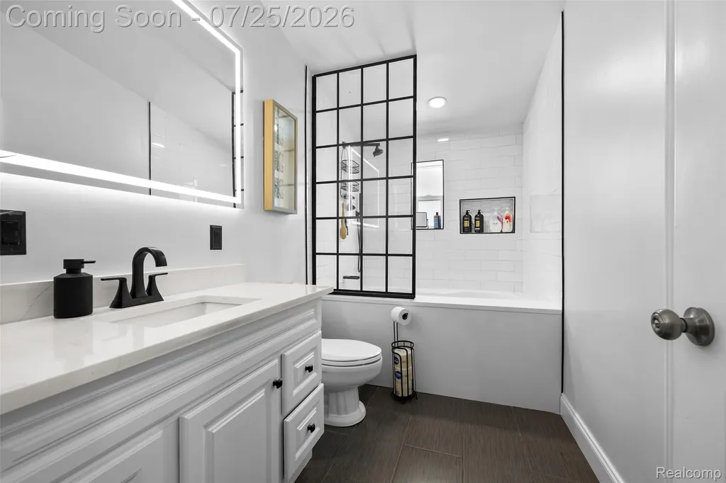 1826 Morris Avenue Lincoln Park City MI 48146