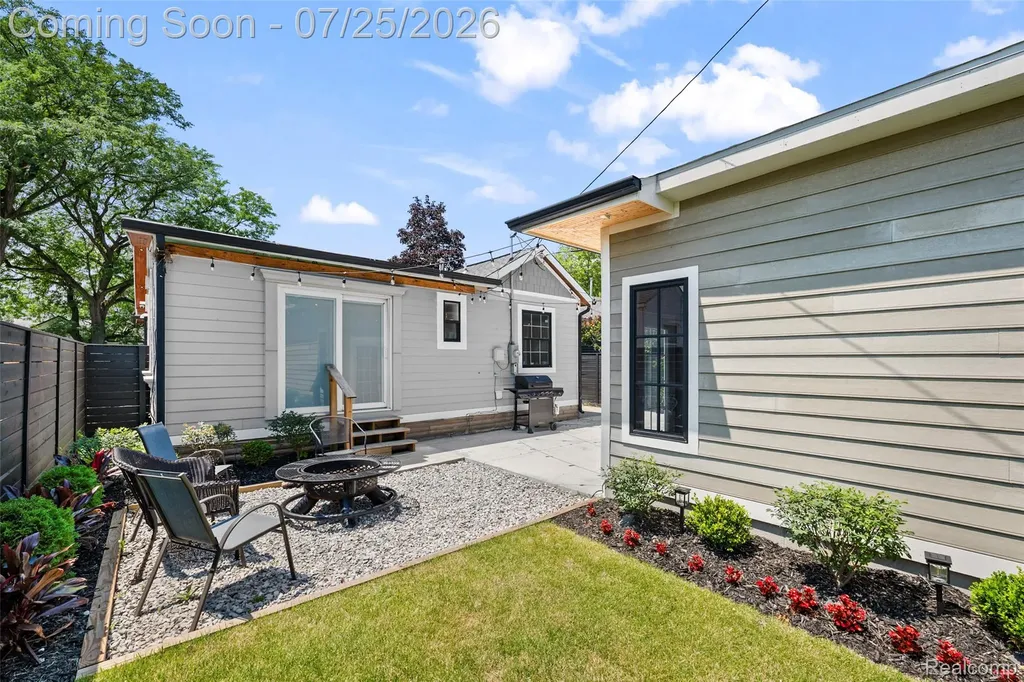1826 Morris Avenue Lincoln Park City MI 48146