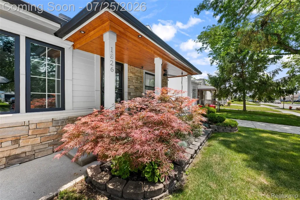 1826 Morris Avenue Lincoln Park City MI 48146