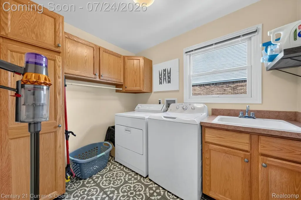 6585 Norwood Drive Canton Charter Township MI 48187