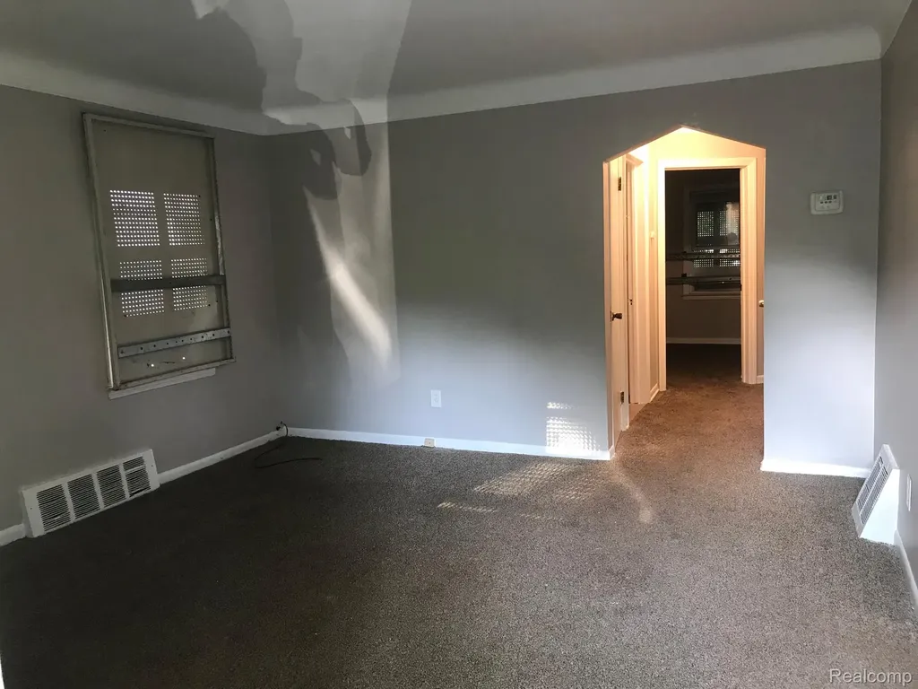 6422 Plainview Avenue Detroit City MI 48228
