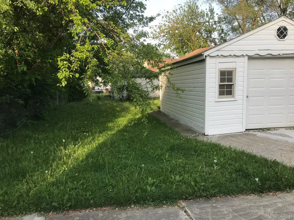 6422 Plainview Avenue Detroit City MI 48228