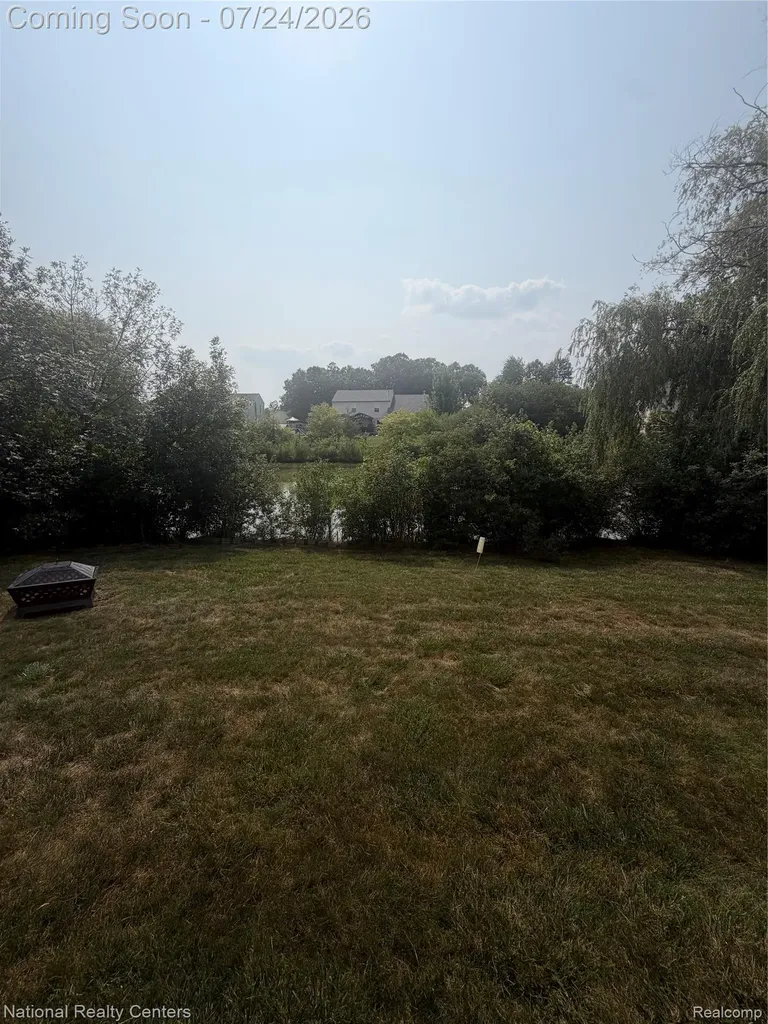 6390 Briarcliff Drive Van Buren Charter Township MI 48111