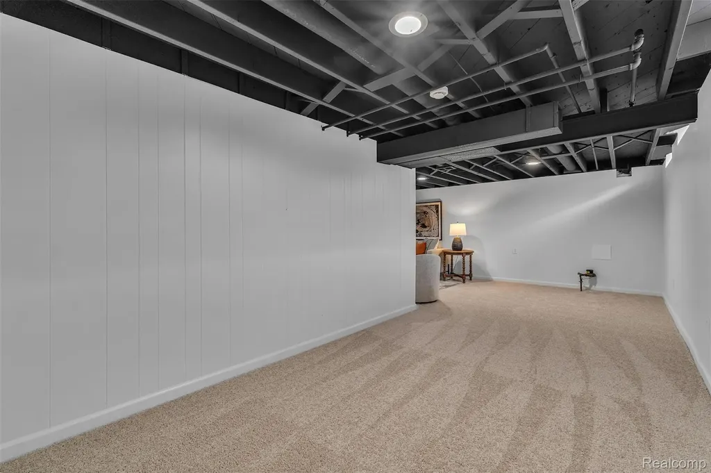 40311 Colony Drive Sterling Heights City MI 48313