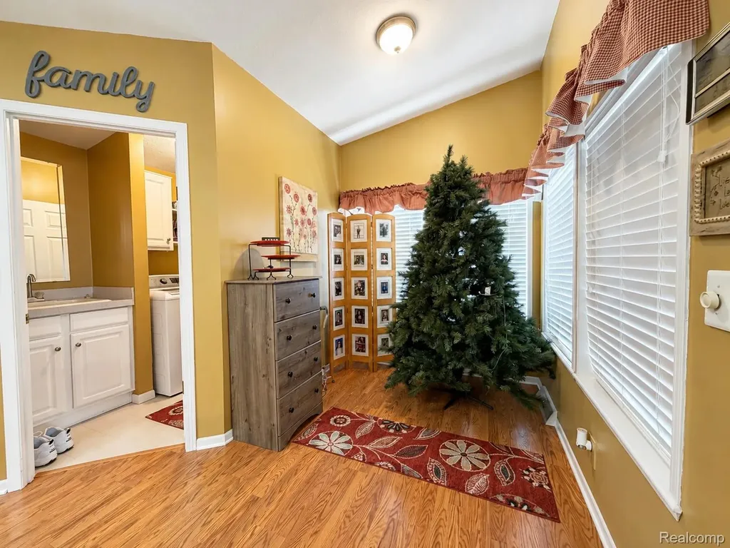 551 Twin Lakes Drive Kimball Township MI 48074