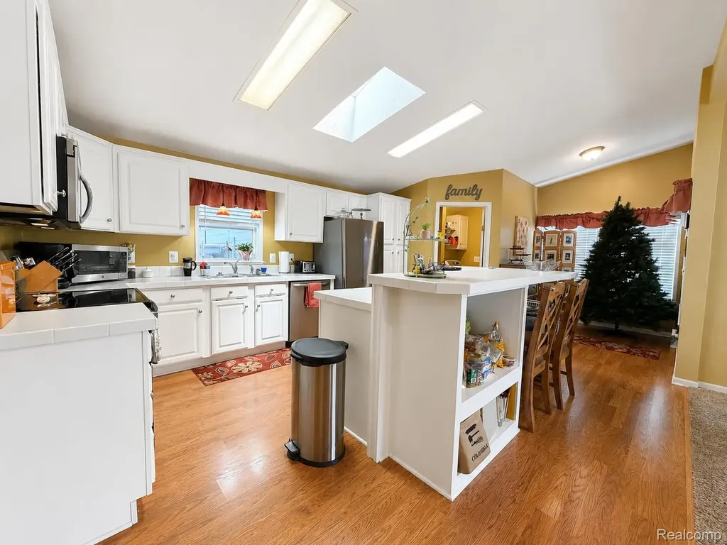 551 Twin Lakes Drive Kimball Township MI 48074