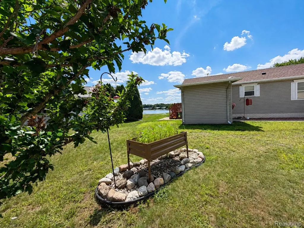 551 Twin Lakes Drive Kimball Township MI 48074