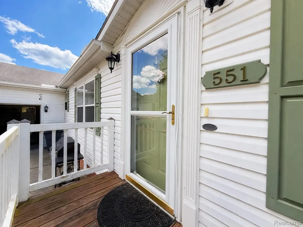 551 Twin Lakes Drive Kimball Township MI 48074