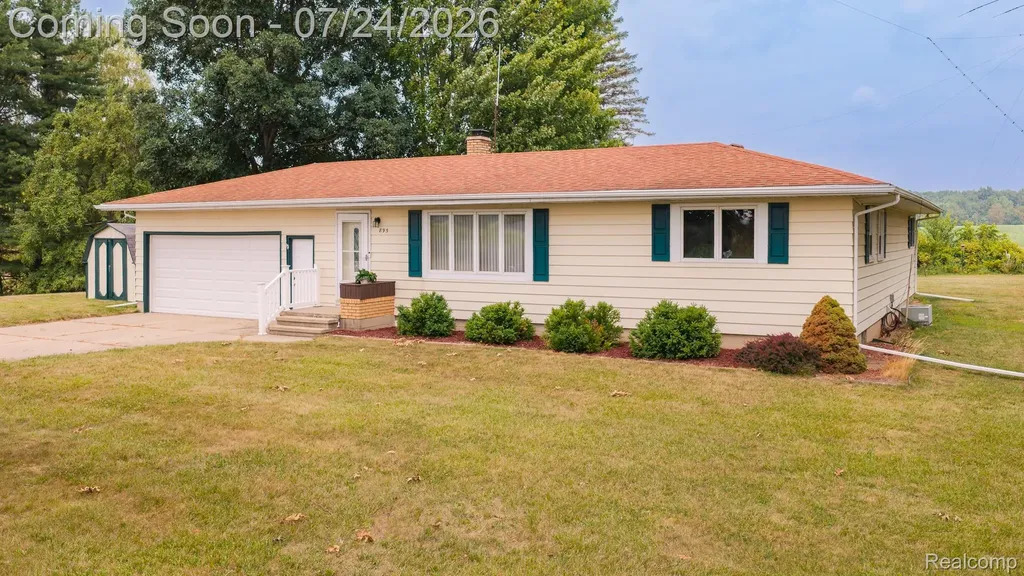 895 Haslett Road E Williamstown Township MI 48895