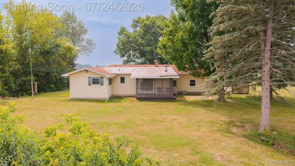 895 Haslett Road E Williamstown Township MI 48895