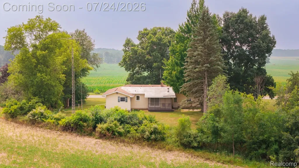 895 Haslett Road E Williamstown Township MI 48895